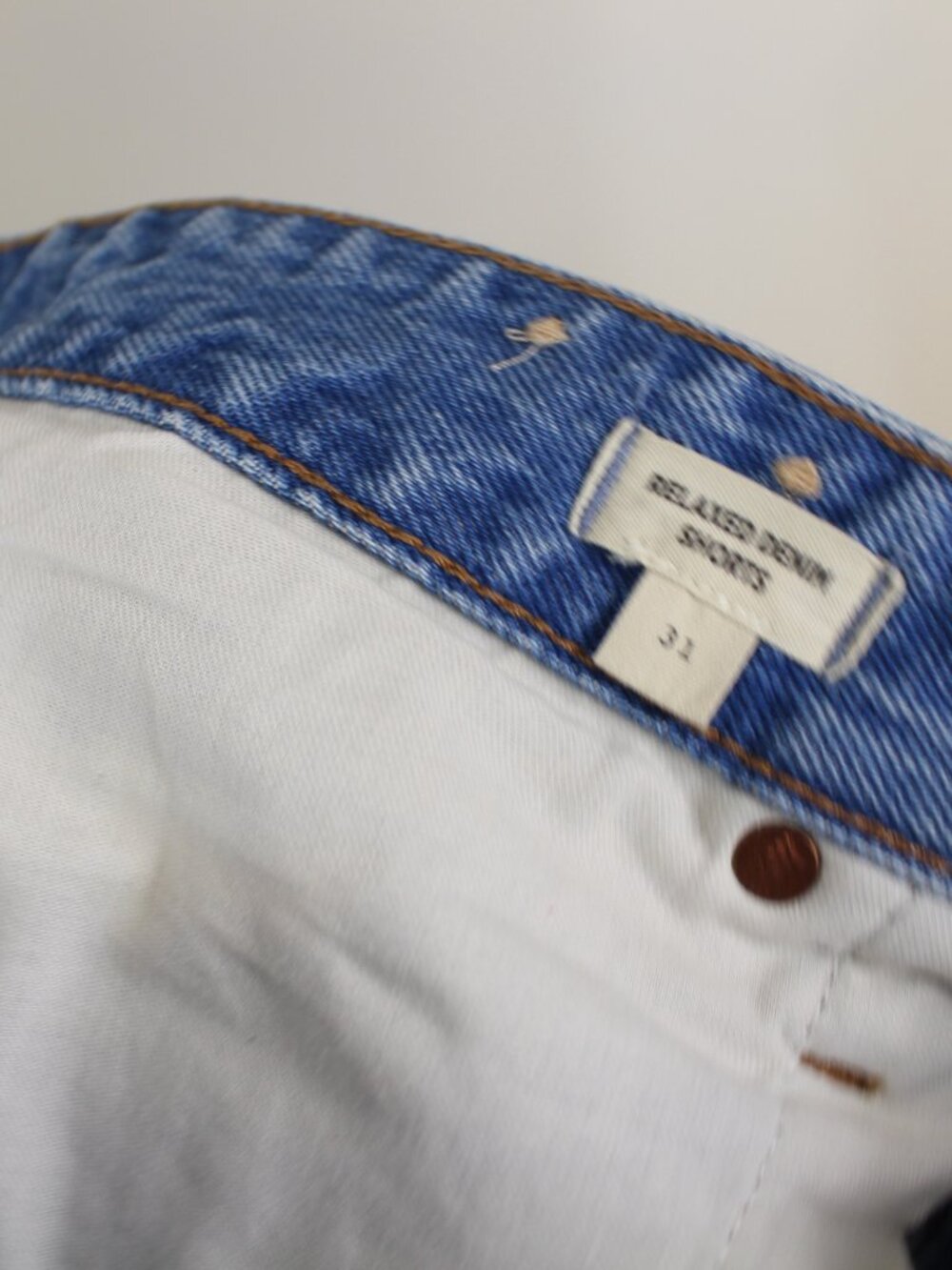 Madewell Relaxed Denim Shorts 31 Distressed High Rise‎ Cutoff - Picture 7 of 9